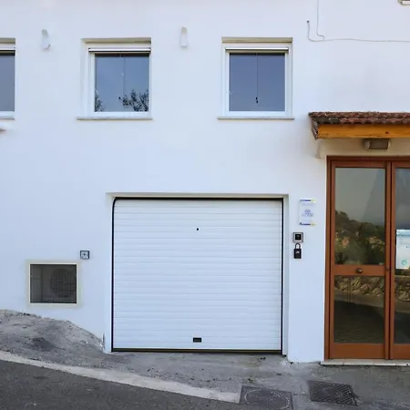 Apartment La Strada Del Mare