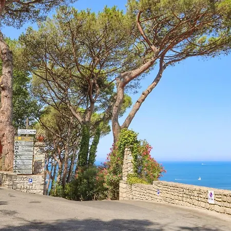 Apartment La Strada Del Mare
